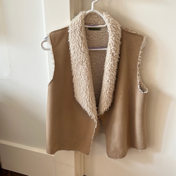 Velvet vest - Picture 1 of 2